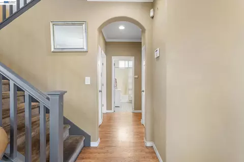 Entry Way - 11 Fallen Leaf, Rodeo, CA 94572 photo 1 of 1