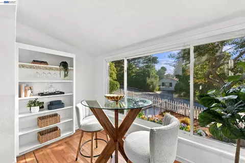 Dining - 1384 Graff Ave, San Leandro, CA 94577 photo 4 of 4