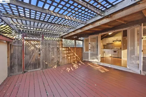 Exterior - 1384 Graff Ave, San Leandro, CA 94577 photo 10 of 11