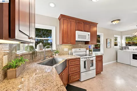 Other - 1384 Graff Ave, San Leandro, CA 94577 photo 2 of 9