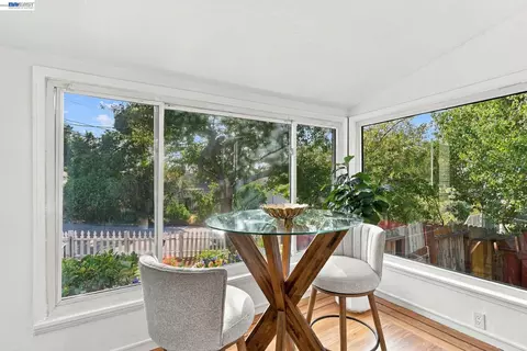 Dining - 1384 Graff Ave, San Leandro, CA 94577 photo 1 of 4