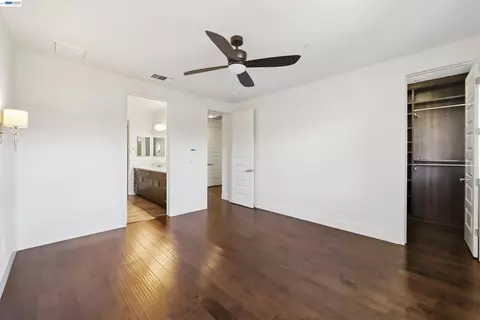Bedroom - 457 Diller St, Alameda, CA 94501 photo 2 of 7