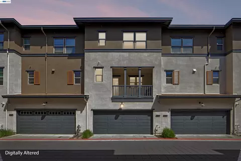 Exterior - 457 Diller St, Alameda, CA 94501 photo 8 of 14