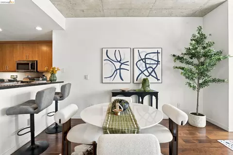 Dining - 288 3rd St #408, Oakland, CA 94607 photo 5 of 7
