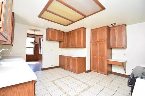 Kitchen - 3716 Viader Dr, Modesto, CA 95356 photo 5 of 5
