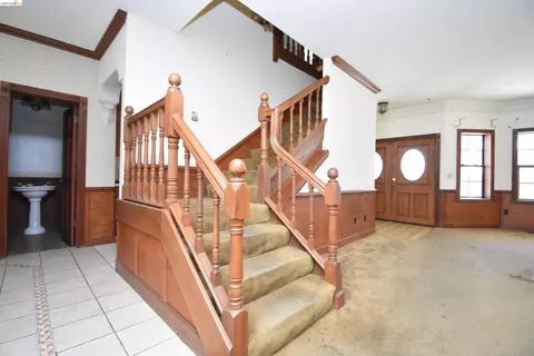 Entry Way - 3716 Viader Dr, Modesto, CA 95356 photo 1 of 3
