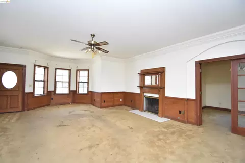 Living - 3716 Viader Dr, Modesto, CA 95356 photo 2 of 5