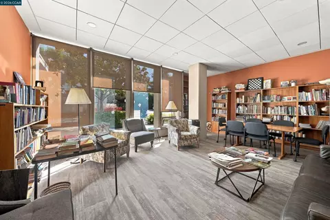 View/Area - 2550 Dana #3H, Berkeley, CA 94704 photo 1 of 2