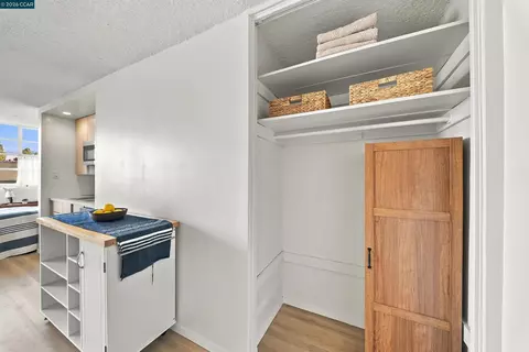 Other - 2550 Dana #3H, Berkeley, CA 94704 photo 3 of 9