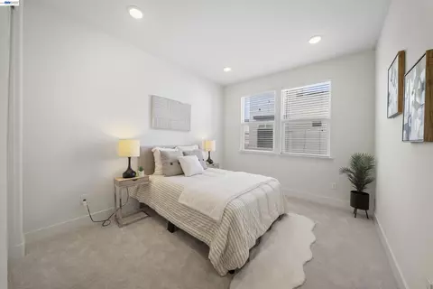 Bedroom - 479 Diller St, Alameda, CA 94501 photo 1 of 2