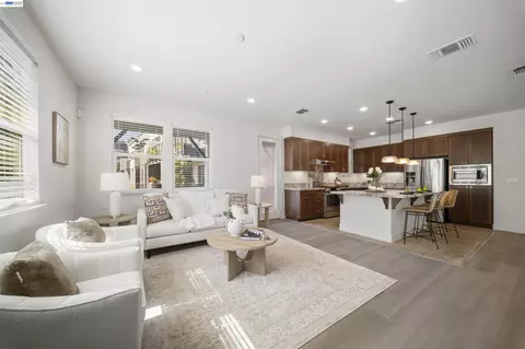 Other - 479 Diller St, Alameda, CA 94501 photo 1 of 7