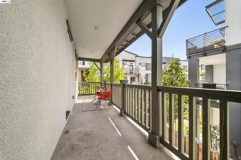 Exterior - 479 Diller St, Alameda, CA 94501 photo 3 of 8