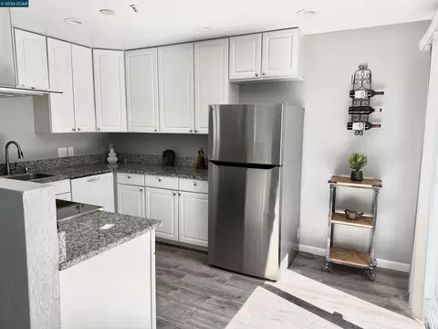 Kitchen - 1880 Premier Pl, Concord, CA 94520 photo 1 of 4