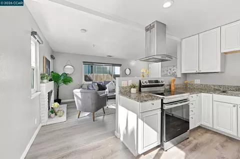 Kitchen - 1880 Premier Pl, Concord, CA 94520 photo 4 of 4