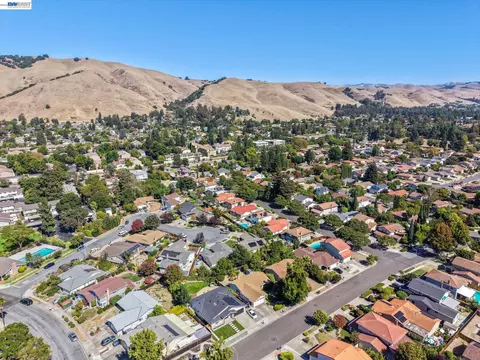 View/Area - 38660 Moore Dr, Fremont, CA 94536 photo 4 of 4