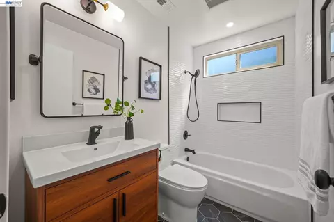 Bath - 38660 Moore Dr, Fremont, CA 94536 photo 1 of 3