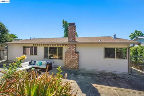 Exterior - 38660 Moore Dr, Fremont, CA 94536 photo 5 of 7