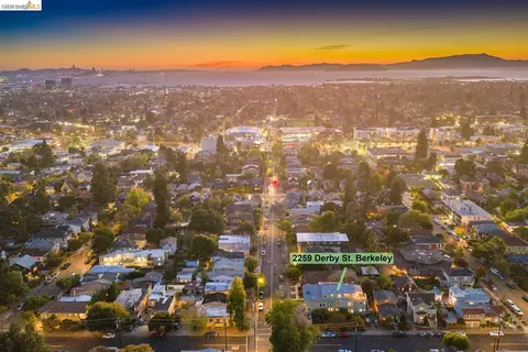 View/Area - 2259 Derby St, Berkeley, CA 94705 photo 2 of 2