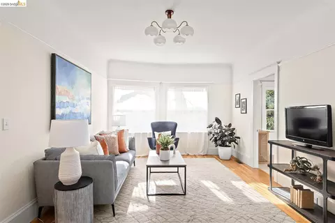 Living - 2259 Derby St, Berkeley, CA 94705 photo 3 of 3