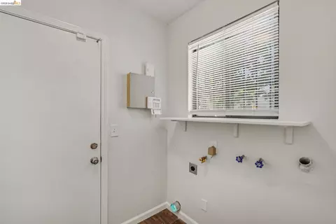 Other - 206 E 16th St, Pittsburg, CA 94565 photo 2 of 5