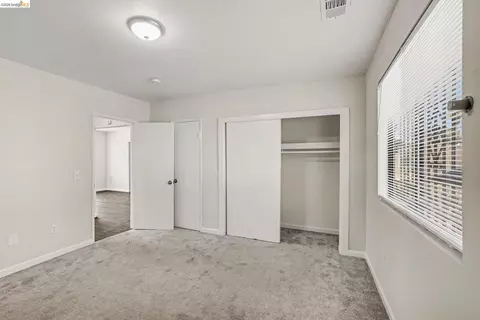 Bedroom - 206 E 16th St, Pittsburg, CA 94565 photo 2 of 4