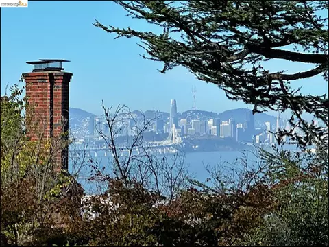 View/Area - 2711 Buena Vista Way, Berkeley, CA 94708 photo 2 of 2