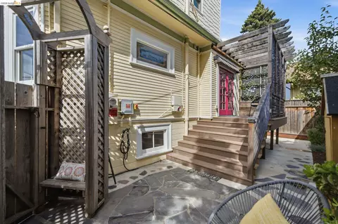Exterior - 2343 Roosevelt Ave, Berkeley, CA 94703 photo 11 of 16