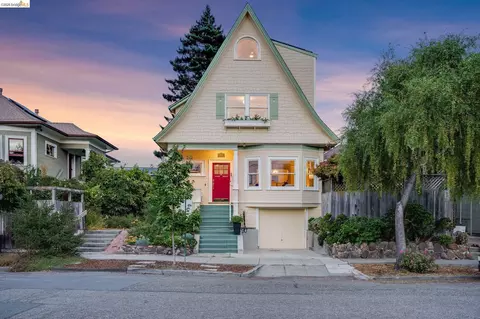 Exterior - 2343 Roosevelt Ave, Berkeley, CA 94703 photo 4 of 16