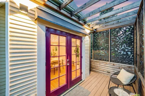 Exterior - 2343 Roosevelt Ave, Berkeley, CA 94703 photo 9 of 16