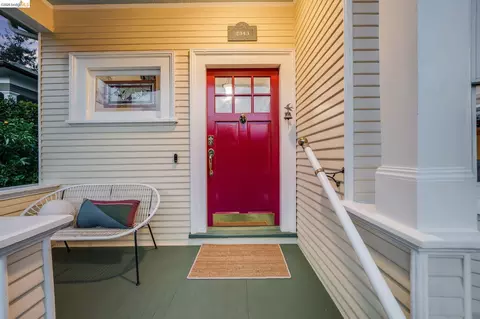 Exterior - 2343 Roosevelt Ave, Berkeley, CA 94703 photo 7 of 16