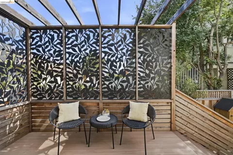 Exterior - 2343 Roosevelt Ave, Berkeley, CA 94703 photo 10 of 16
