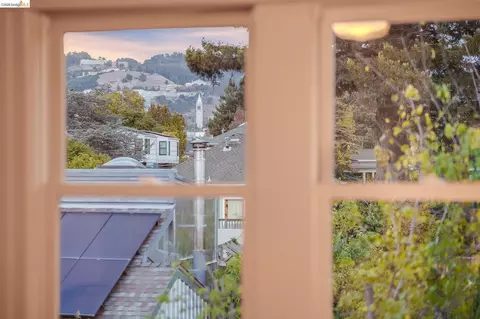 View/Area - 2343 Roosevelt Ave, Berkeley, CA 94703 photo 1 of 9