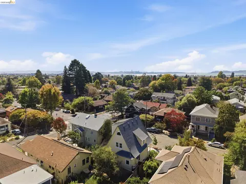 View/Area - 2343 Roosevelt Ave, Berkeley, CA 94703 photo 6 of 9