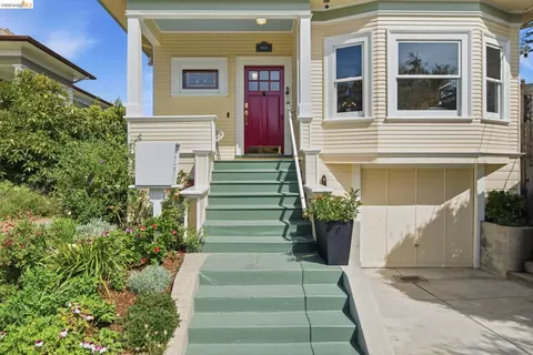Exterior - 2343 Roosevelt Ave, Berkeley, CA 94703 photo 5 of 16