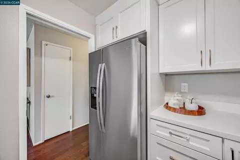 Kitchen - 105 Compton Cir #A, San Ramon, CA 94583 photo 6 of 7