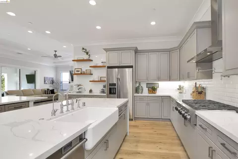 Kitchen - Undisclosed, Oakley, CA 94561 photo 4 of 5