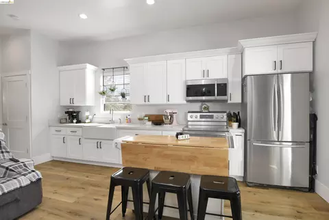 Kitchen - Undisclosed, Oakley, CA 94561 photo 5 of 5