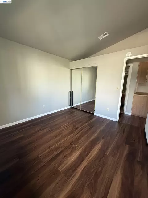 Bedroom - 446 Lighthouse Dr, Vallejo, CA 94590 photo 5 of 5