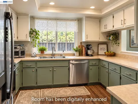 Kitchen - 446 Lighthouse Dr, Vallejo, CA 94590 photo 3 of 4