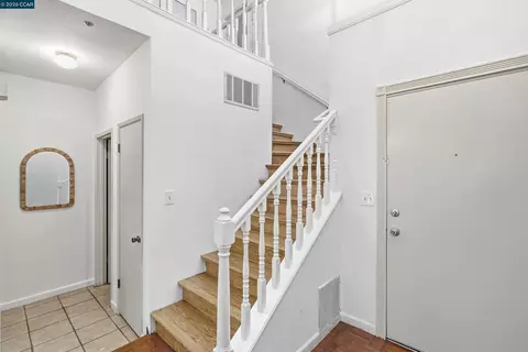 Entry Way - 142 Harris Cir, Bay Point, CA 94565 photo 2 of 6