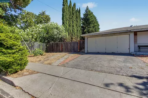 Exterior - 3865 Raap Ave, Martinez, CA 94553 photo 2 of 9