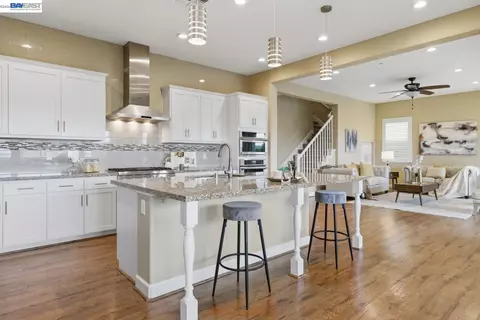 Kitchen - 3871 Highpointe Ct, Dublin, CA 94568 photo 3 of 6