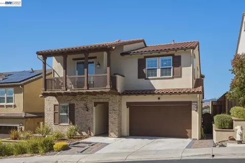 Exterior - 3871 Highpointe Ct, Dublin, CA 94568 photo 3 of 8