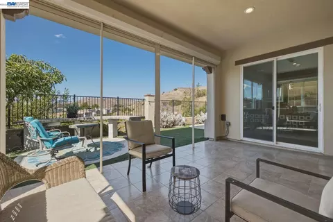 Exterior - 3871 Highpointe Ct, Dublin, CA 94568 photo 6 of 8