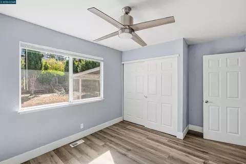 Bedroom - 240 Power Dr, Vallejo, CA 94589 photo 4 of 7