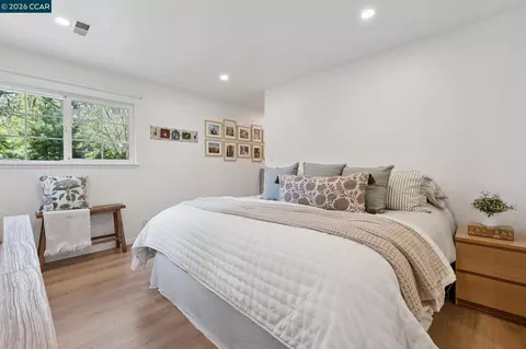 Bedroom - 837 Tully Way, Concord, CA 94518 photo 1 of 8