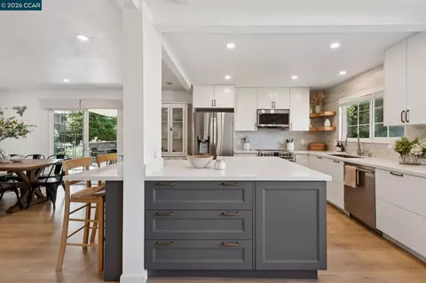Kitchen - 837 Tully Way, Concord, CA 94518 photo 3 of 7