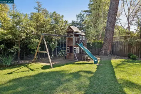 Exterior - 837 Tully Way, Concord, CA 94518 photo 12 of 16