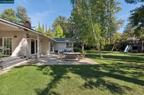 Exterior - 837 Tully Way, Concord, CA 94518 photo 9 of 16