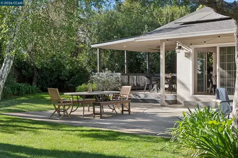 Exterior - 837 Tully Way, Concord, CA 94518 photo 13 of 16